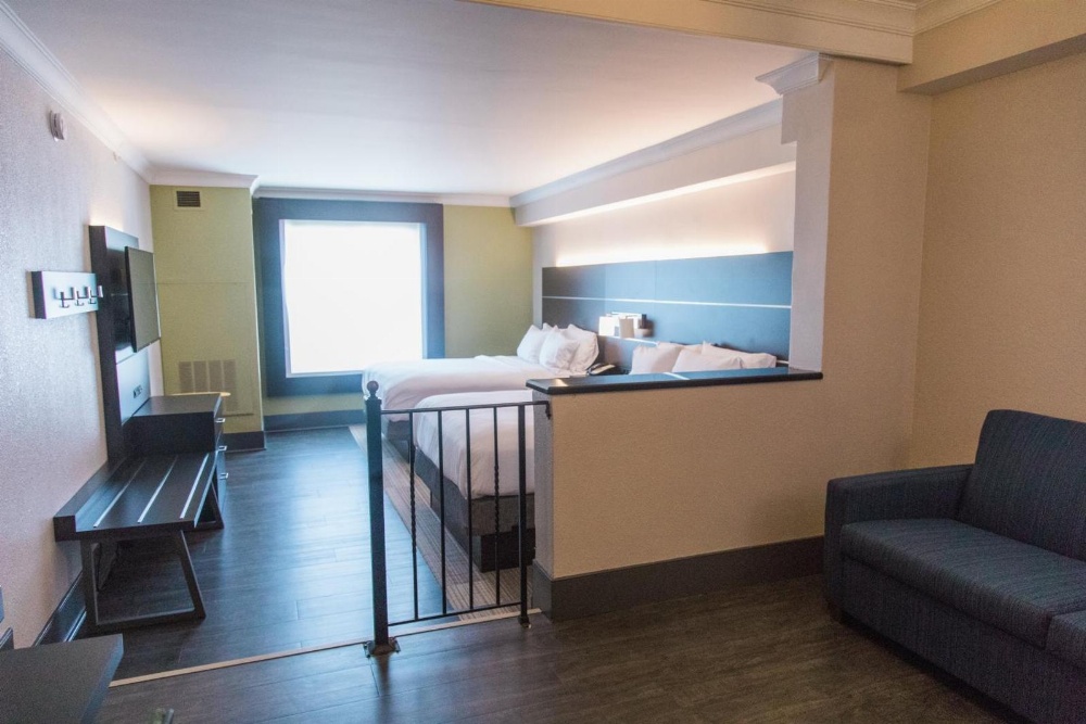 Holiday Inn Express Hotel & Suites Columbia-Fort Jackson